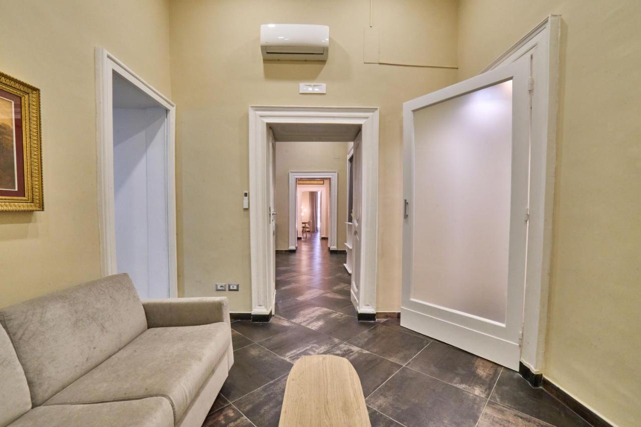 Via Niccolo Tommaseo 14 Apartman Nápoly Kültér fotó