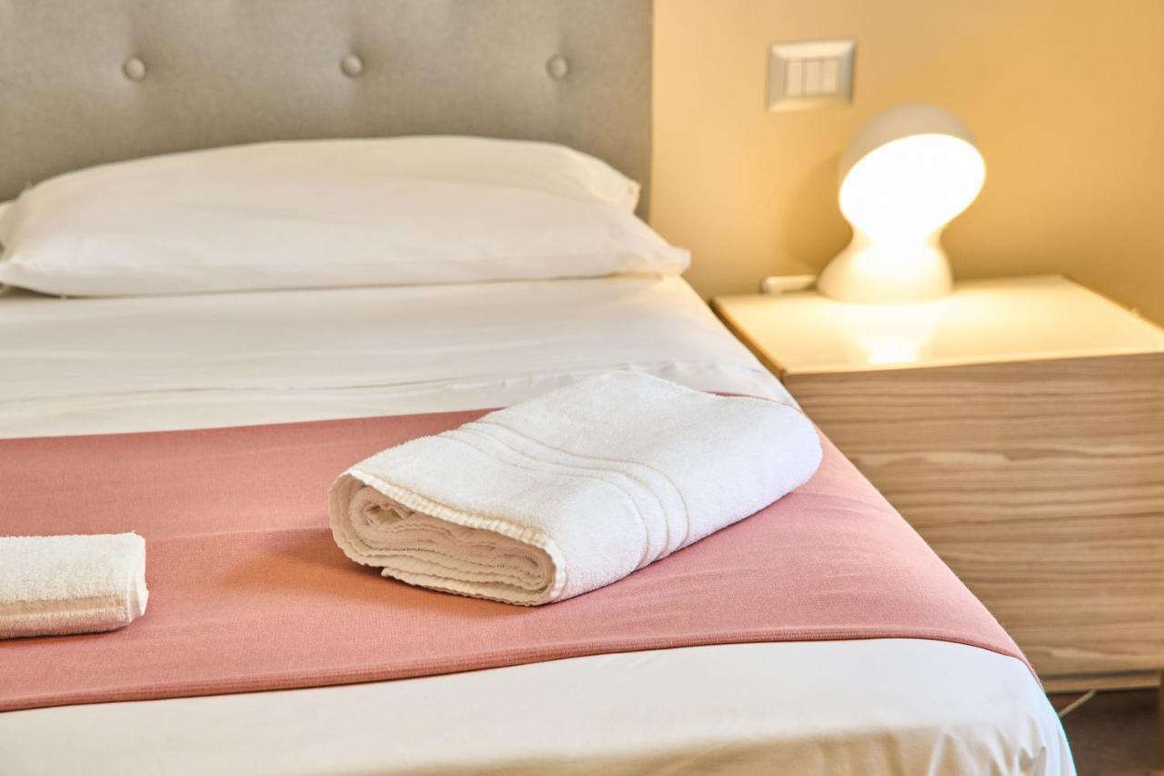 Via Niccolo Tommaseo 14 Apartman Nápoly Kültér fotó