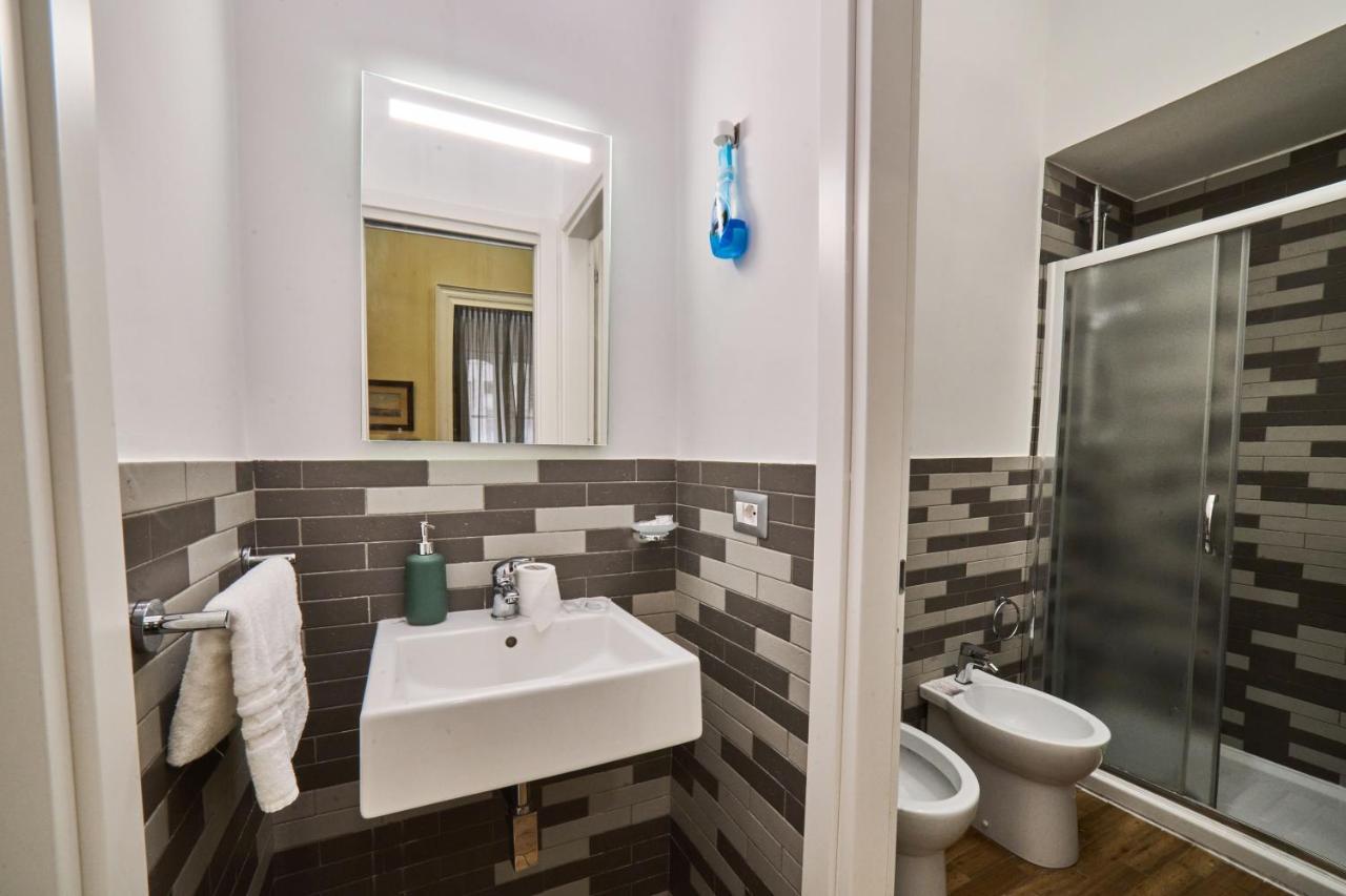Via Niccolo Tommaseo 14 Apartman Nápoly Kültér fotó