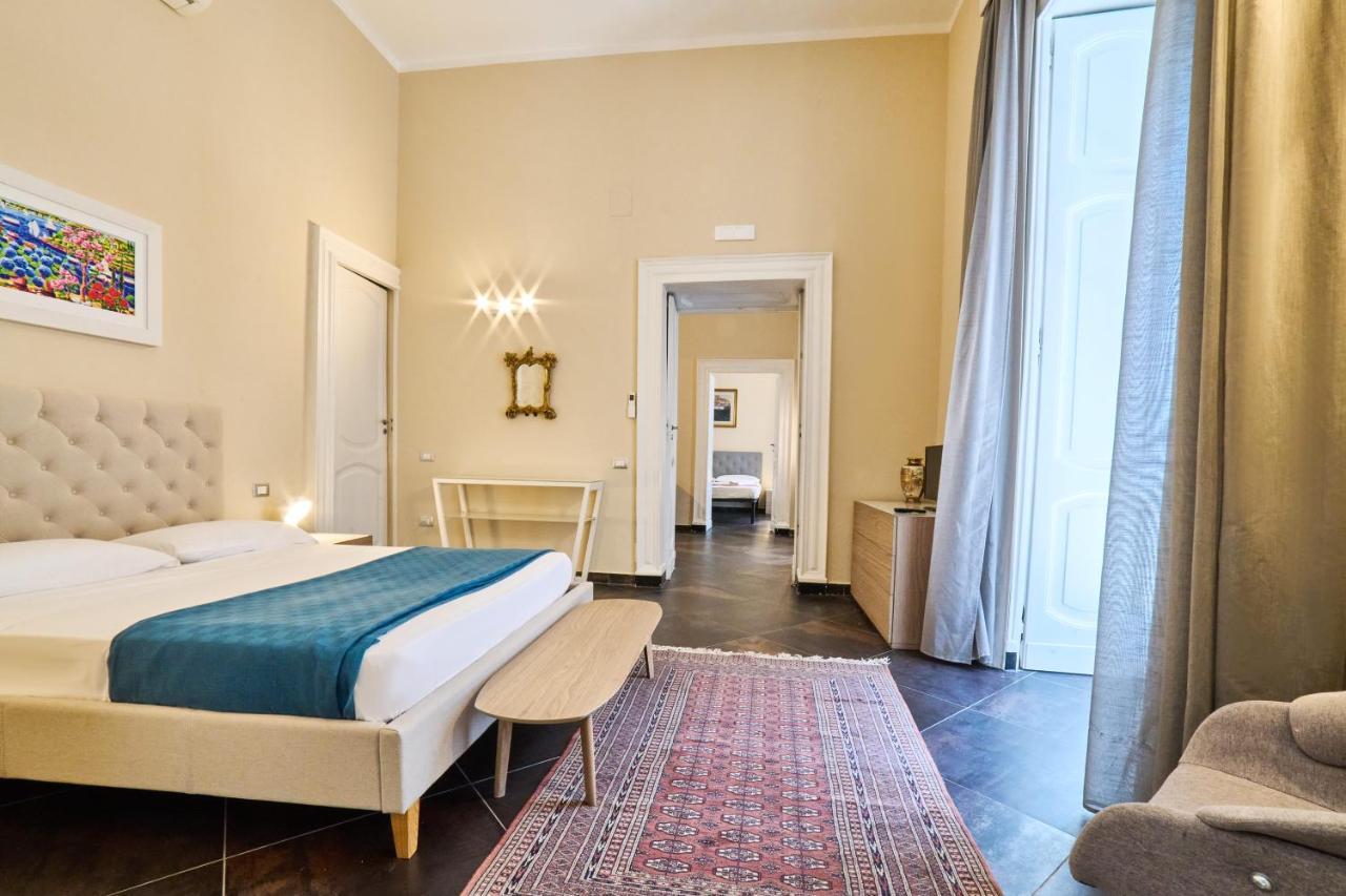 Via Niccolo Tommaseo 14 Apartman Nápoly Kültér fotó