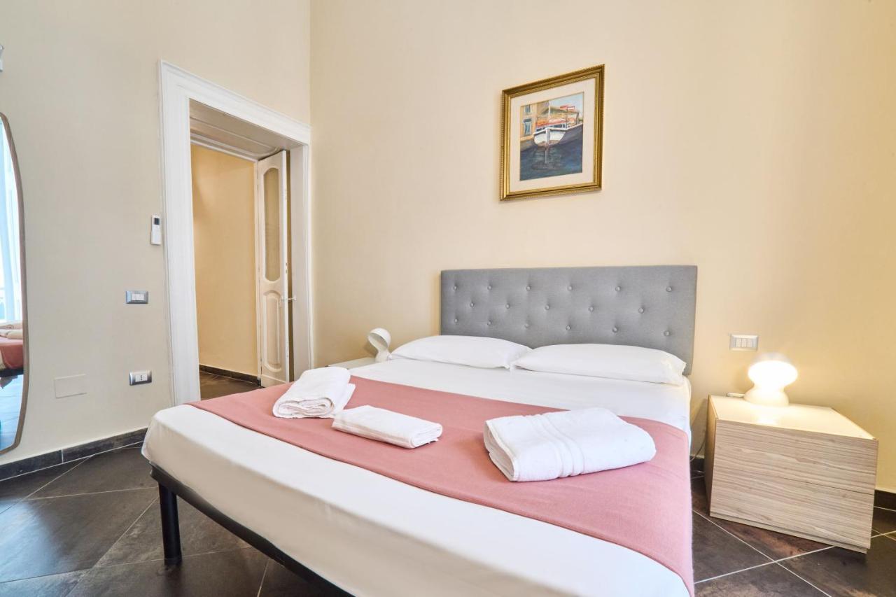 Via Niccolo Tommaseo 14 Apartman Nápoly Kültér fotó