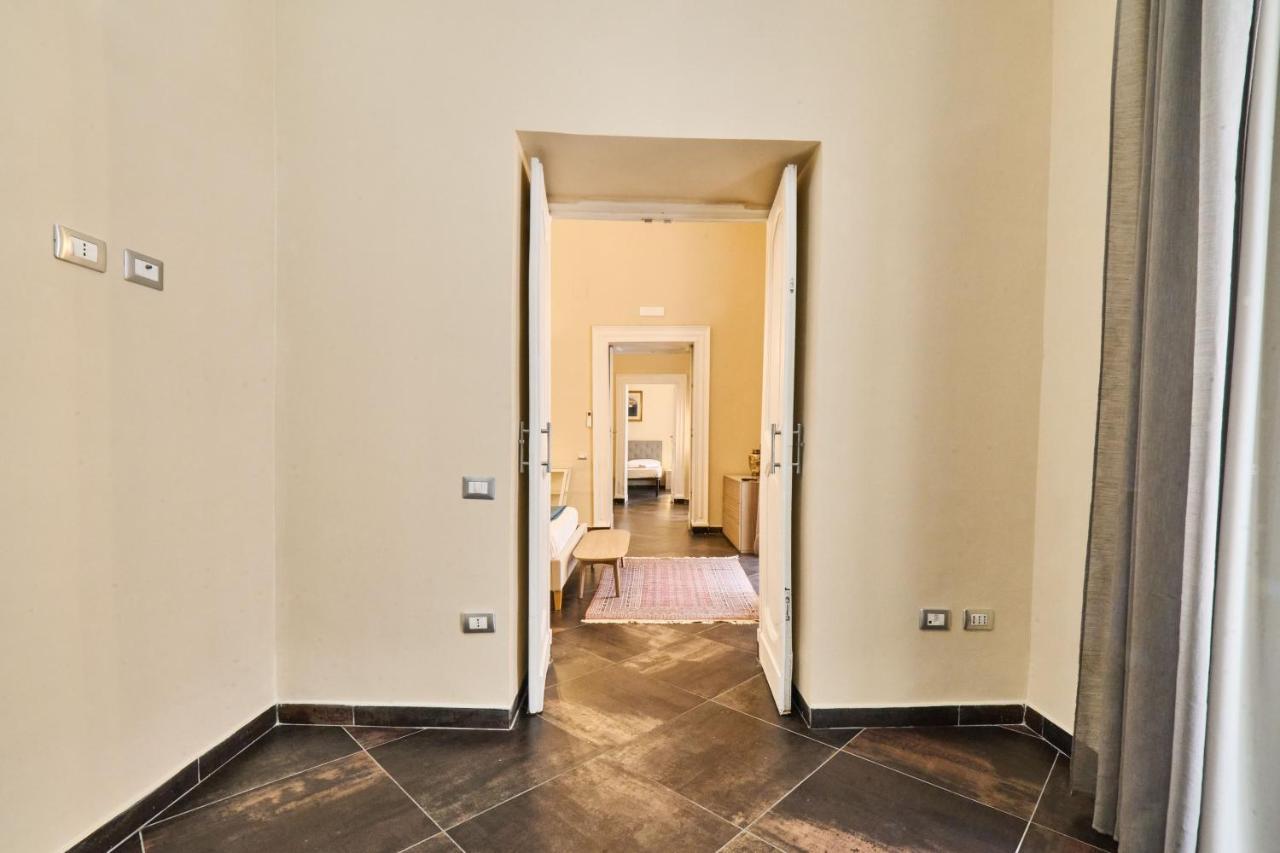 Via Niccolo Tommaseo 14 Apartman Nápoly Kültér fotó